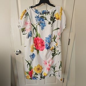 Karl Lagerfeld NWTWomen's White Flowered Short Sleeve Knee Length Dress Size 20W